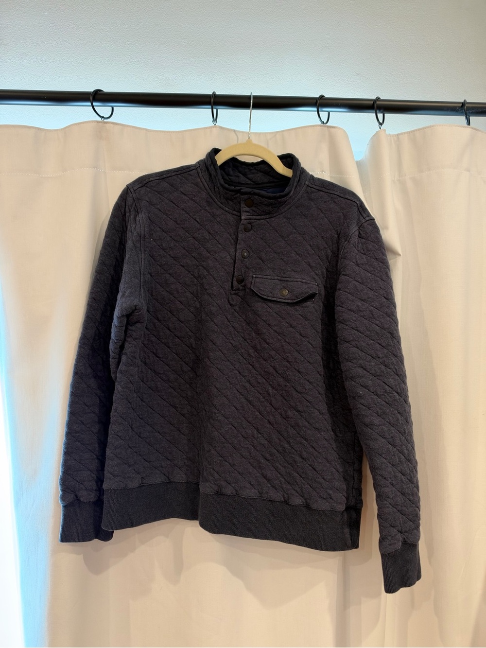 Faherty Quilted Crewneck Henley Pullover - Navy